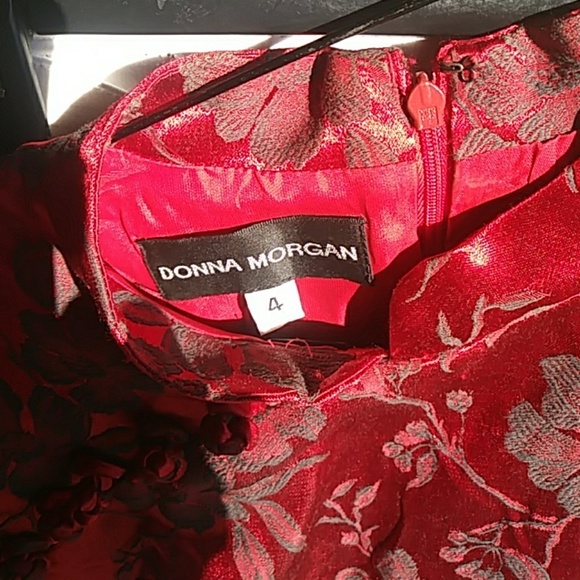 Dress - Picture 2 of 4